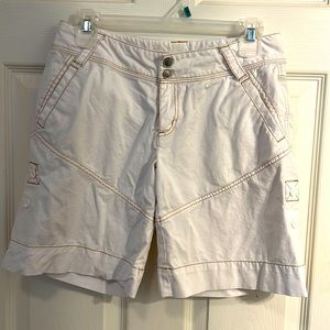 Women’s Athleta Shorts Size‎ 4 White